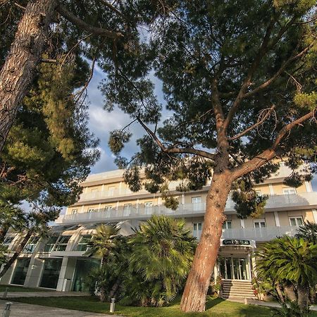 Garden Hotel Molfetta Bagian luar foto