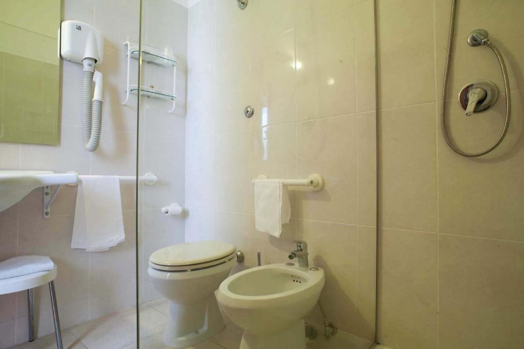 Garden Hotel Molfetta Bagian luar foto